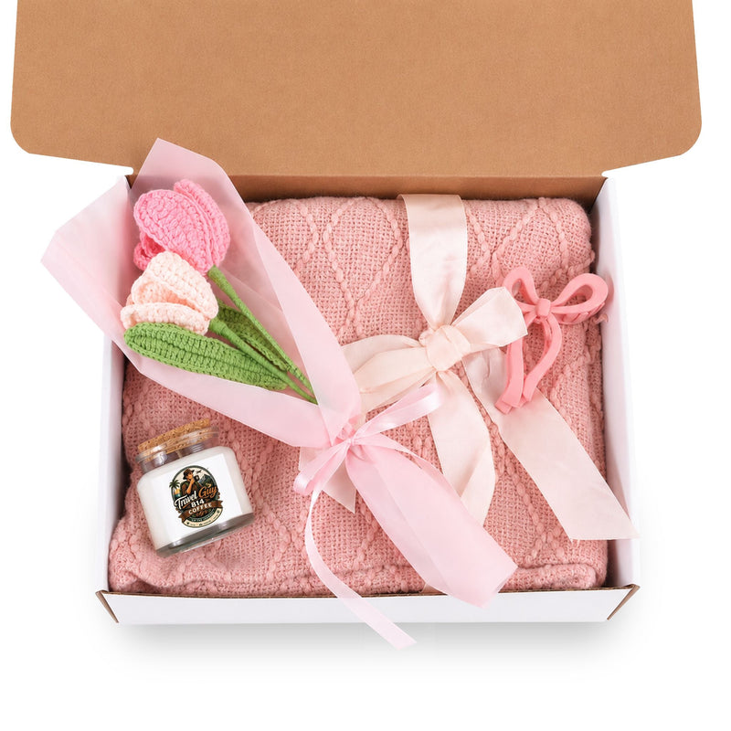 Blush & Bloom Gift Set – Pink Blanket, Crochet Bouquet, Bow Clip & Travel Guy Coffee Candle